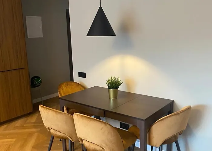 Lägenhet Two Bedroom Luxurious Spacios