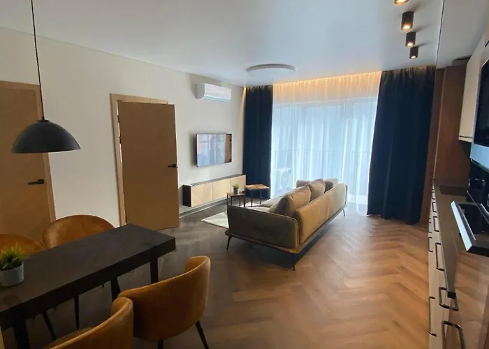 Апартаменты Two Bedroom Luxurious Spacios Вильнюс