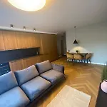 Апартаменты Two Bedroom Luxurious Spacios Вильнюс