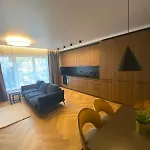 Апартаменты Two Bedroom Luxurious Spacios Вильнюс